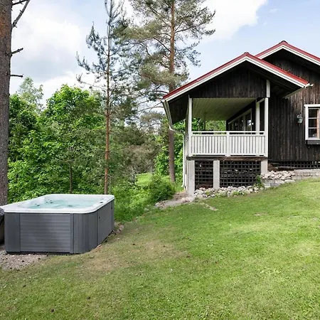 Vaahterakumpu Villa